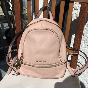 COPY - Michael Kors backpack